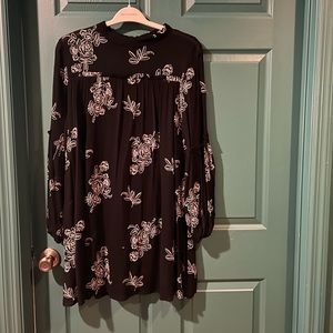 Lulu’s Embroidered Shift Dress